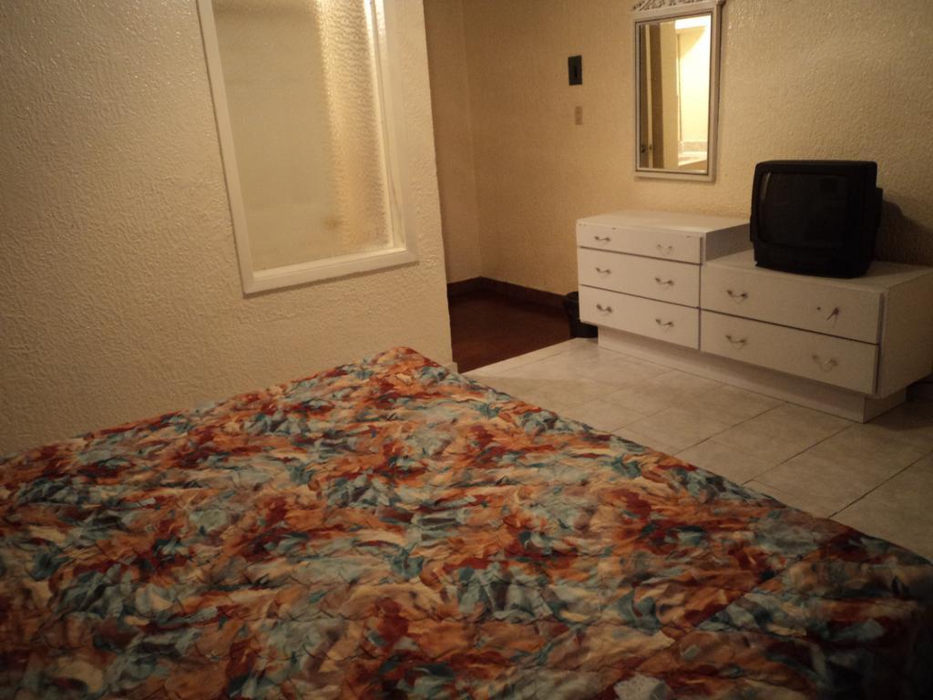 Hotel Villa Manport Ciudad Juarez Room photo